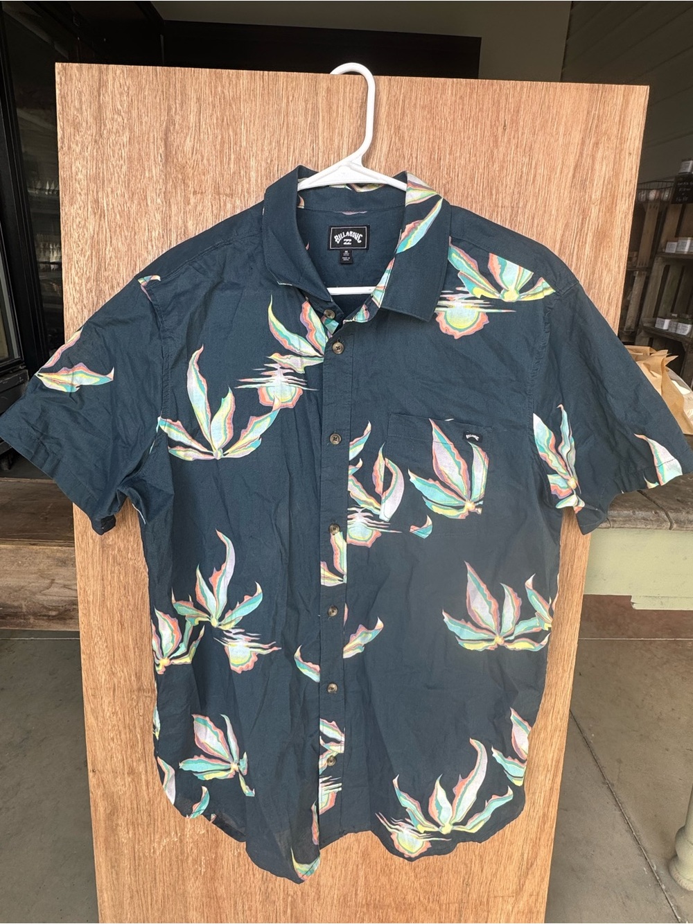 Billabong Navy Short-Sleeve Tropical Print Button-Up Shirt